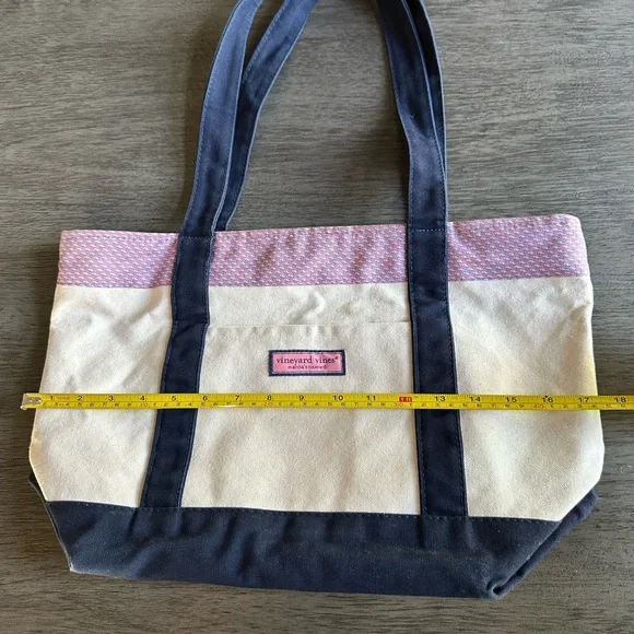 Vineyard Vines Canvas Tote Beach Bag - Picture 7 of 7